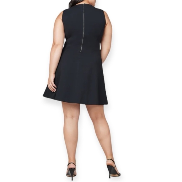 SPANX The Perfect Fit & Flare Dress Black  NEW - Picture 4 of 9